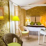 La Maison Des Peyrat فندق سارلا لا كانيدا