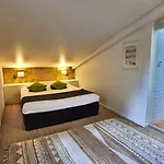 La Maison Des Peyrat 3*
