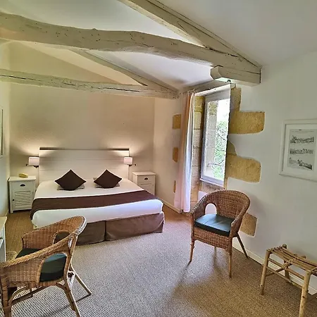La Maison Des Peyrat Hotel