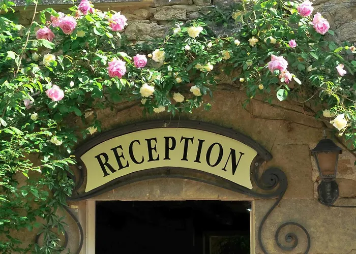 Hotel Hotel La Maison Des Peyrat 3*